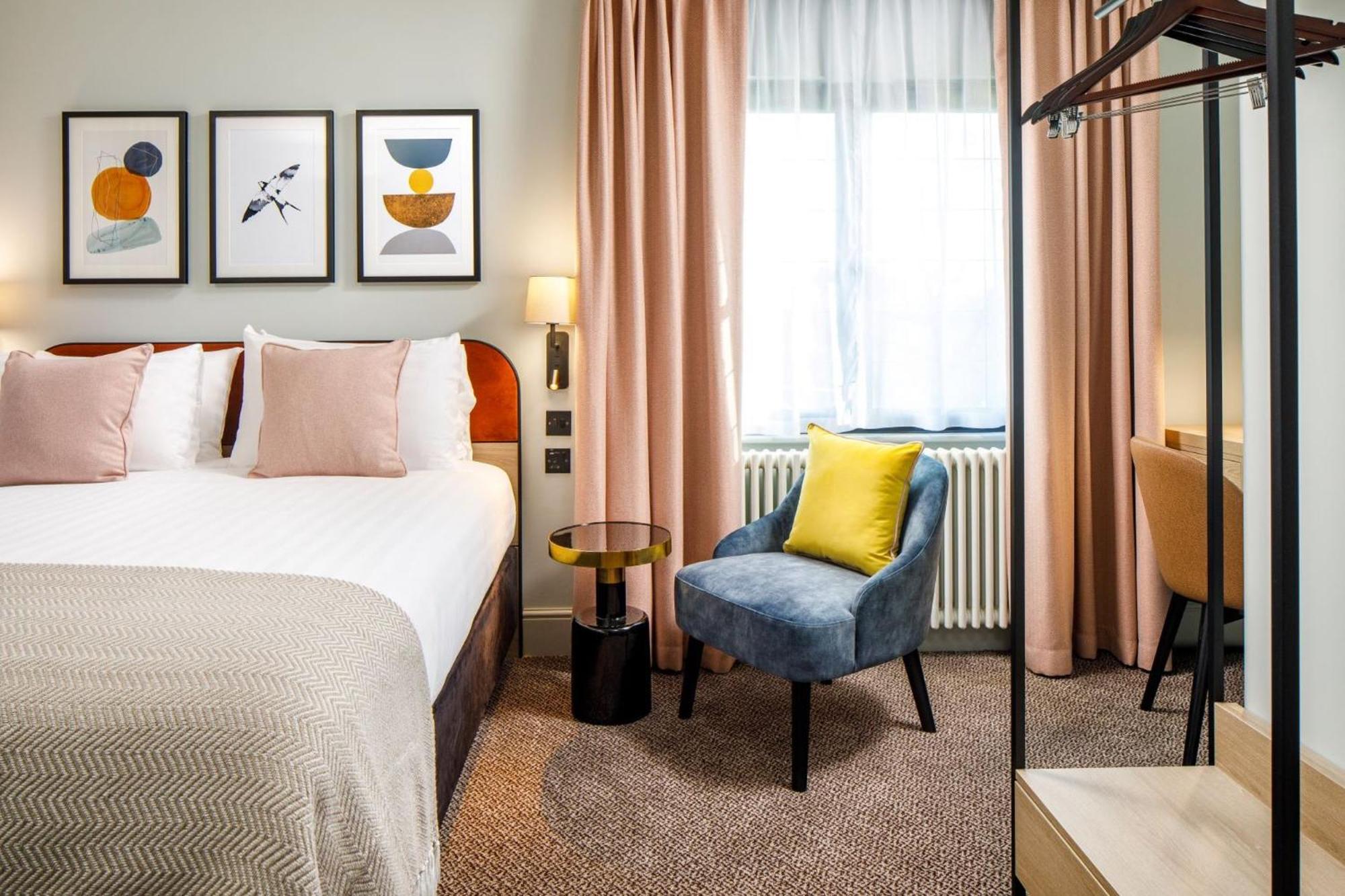 Voco Lythe Hill Hotel & Spa By Ihg هزلمر المظهر الخارجي الصورة